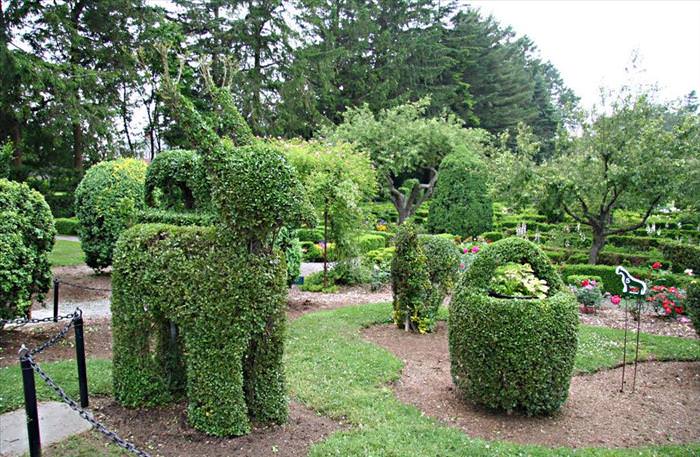 Topiary Gardens