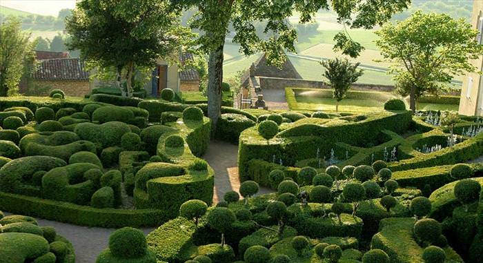 Topiary Gardens