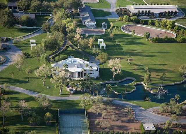 mansion with airport