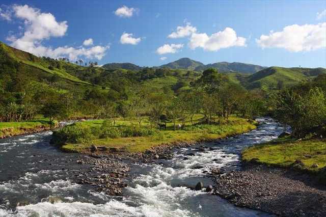 Top 10 Reasons to Visit Costa Rica